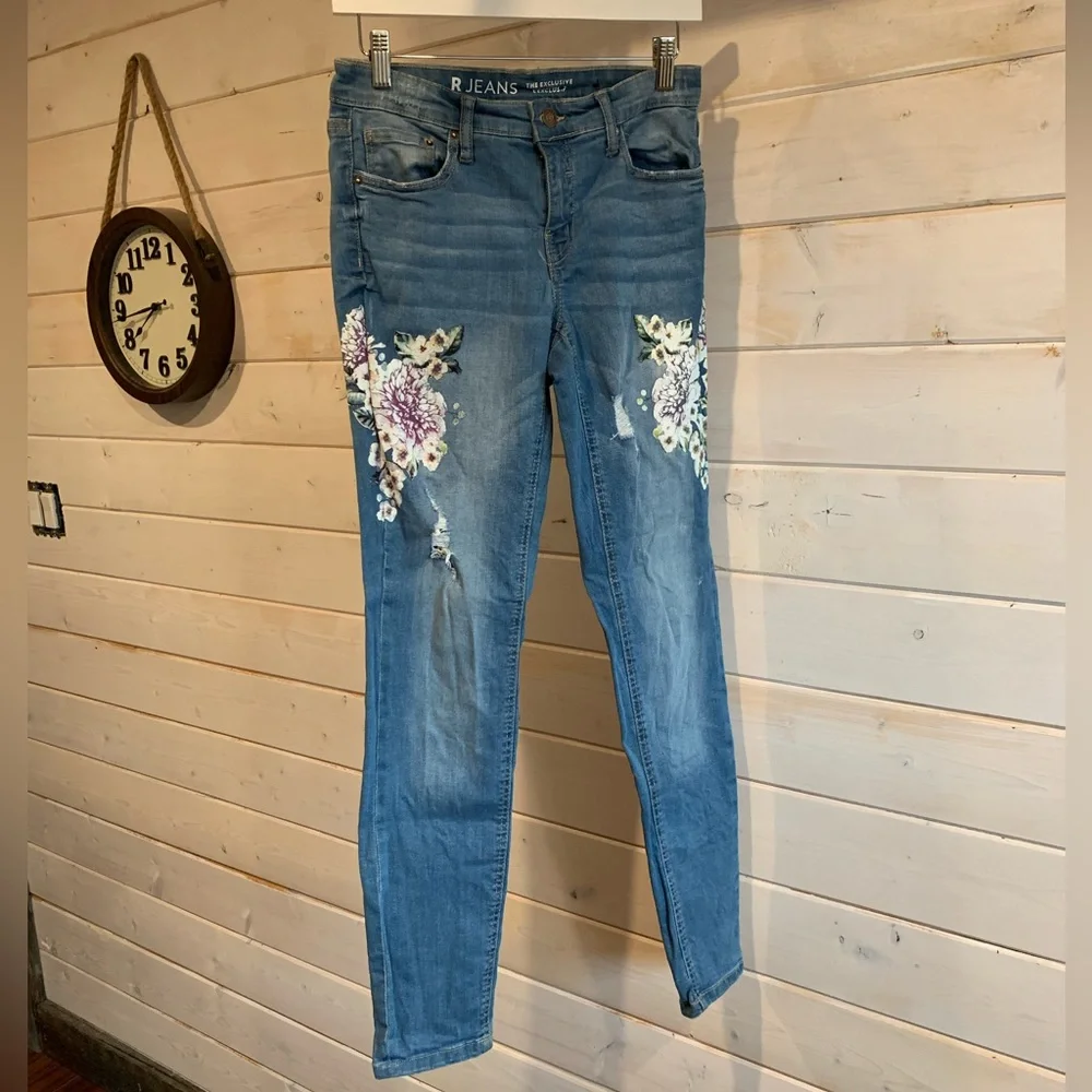 Reitmans | Floral R Jeans - Picture 1 of 7